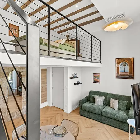 Merveilleux Duplex Centre De Nice, Climatise Et Renove ! Διαμέρισμα